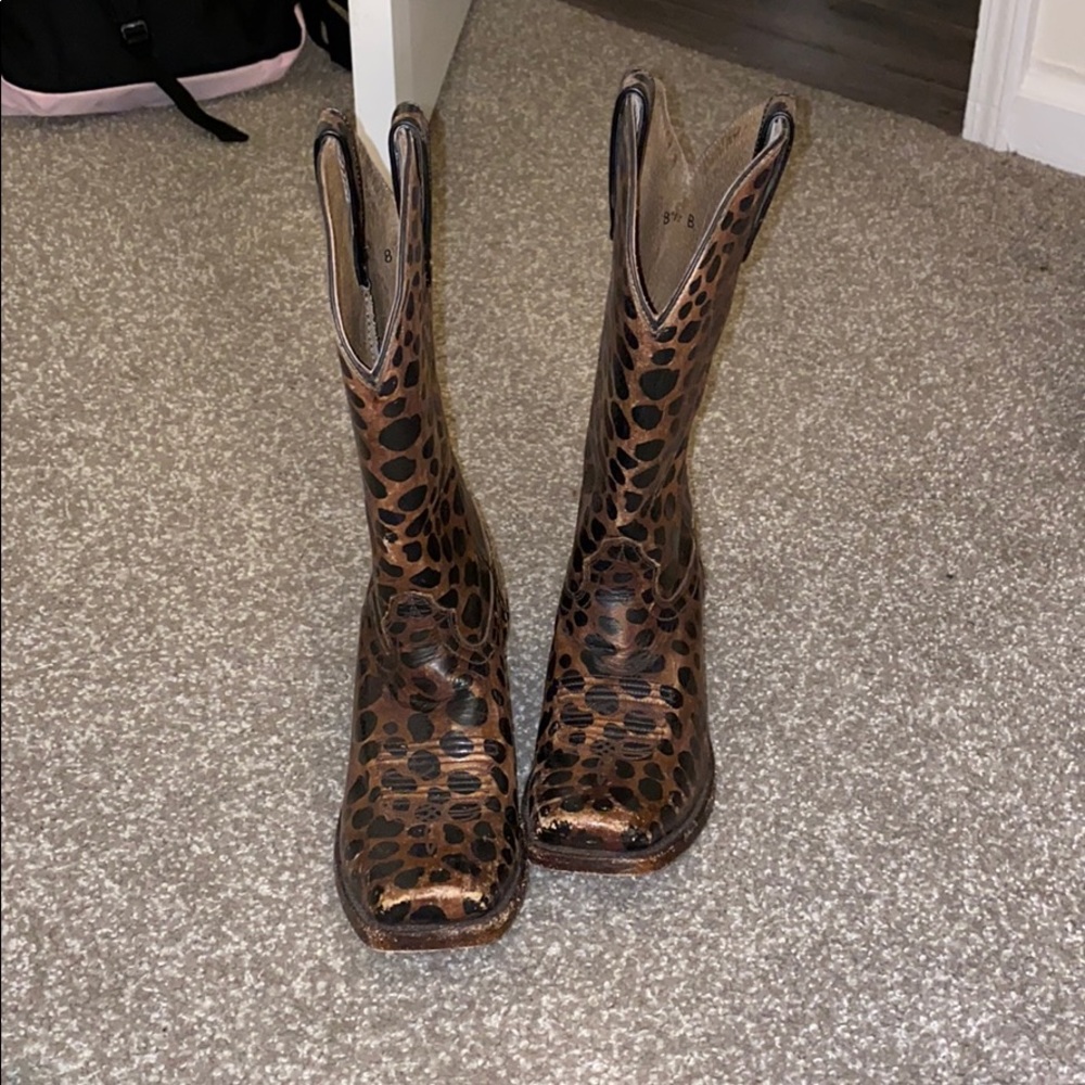 Ariat Wildcat Women’s Cowgirl Square Toe Boots